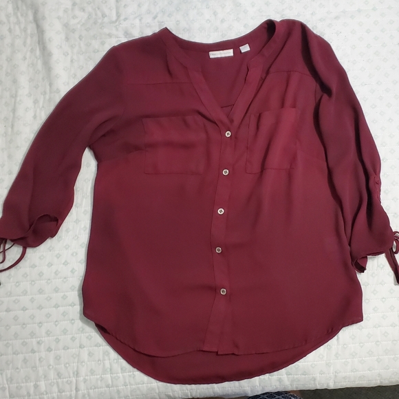 COPY - Medium Burgundy 3/4 Blouse New York and Company - Picture 1 of 3